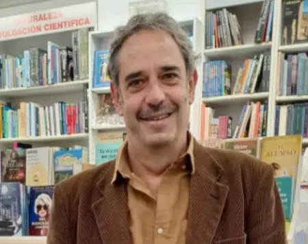 Imagen Charla con el escritor José Sanromán